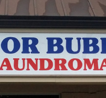 Senor Bubbles Laundromat Sign