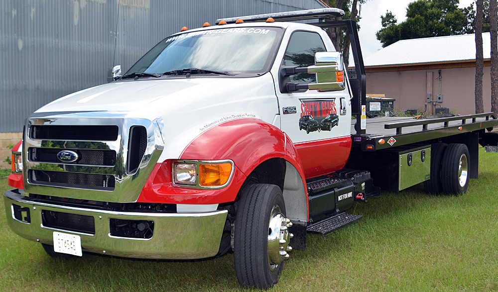 Shift’n Gears Tow Truck | BB Graphics & The Wrap Pros