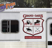 Grand Oaks Horse Trailer